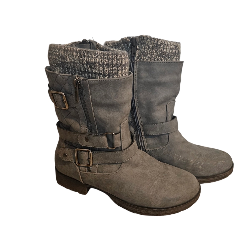 😁Women's Gray Buckled Ankle Boots Size 6